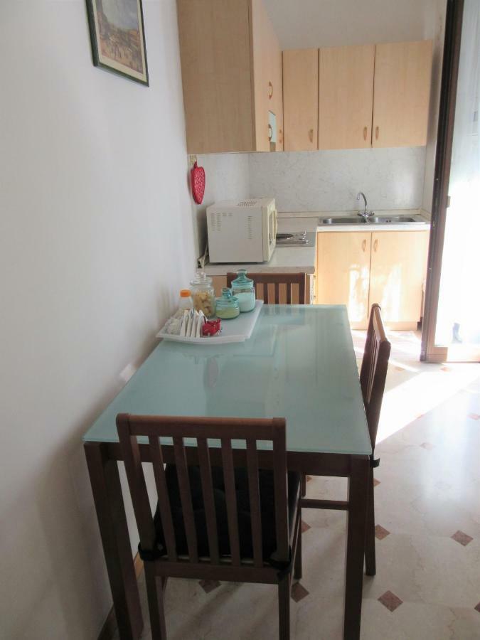 Zara Apartment Treviso Buitenkant foto